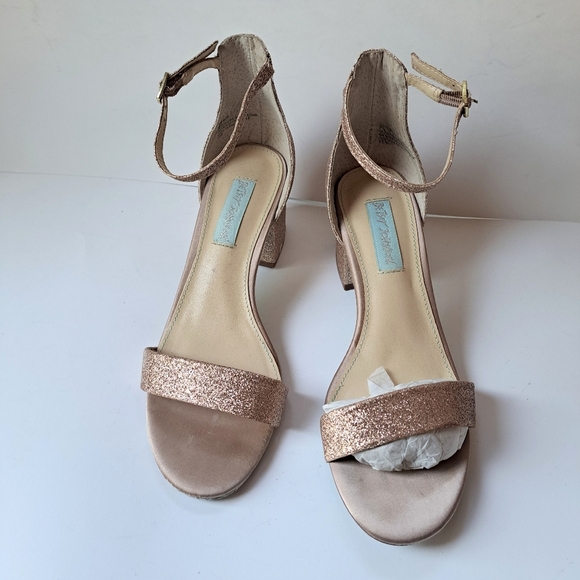 ☀️Betsey Johnson Mari Sandal - Color Champaign - Sz 7.5 - Picture 5 of 14